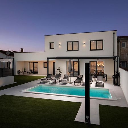 Villa Artis PUY 외부 사진