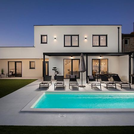 Villa Artis PUY 외부 사진