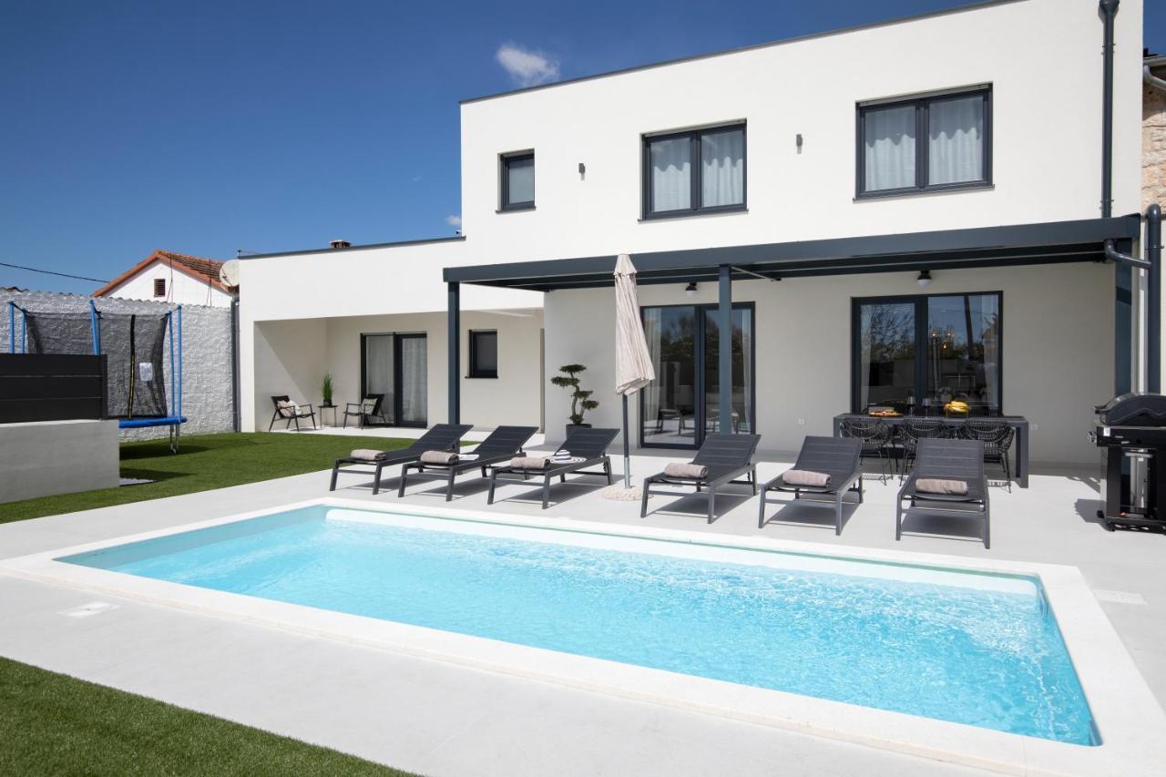 Villa Artis PUY 외부 사진